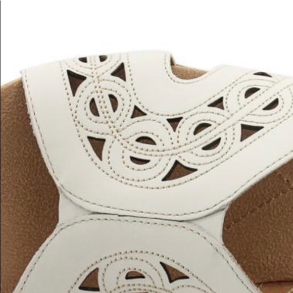 Naturalizer Women's 'Waver' Leather Sandal. - Picture 6 of 7